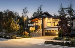 640 Medalist Ave, Colwood, BC V9C 0C3