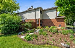 68 Thornbury Crescent, South of Baseline to Knoxdale, ON K2G 6C4