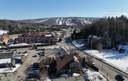 80 82 Rue Principale, Saint-Sauveur, QC J0R 1R6