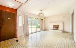 21 Hillview Road, Crystal Bay - Rocky Point - Bayshore, ON K2H 5G6