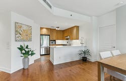 300 Av. des Sommets 215, Montréal (Verdun/Île-des-Soeurs), QC H3E 2B7