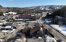 80 82 Rue Principale, Saint-Sauveur, QC J0R 1R6