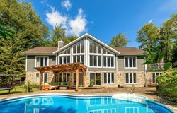 2 Rue des Colibris, Lac-Brome, QC J0E 1R0