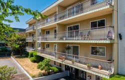 1015 Cumberland Rd 402, Courtenay, BC V9N 2E7