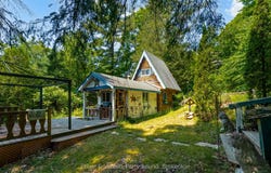 382 Oastler Park Road, Seguin, ON P2A 2W8