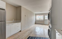 11825 Rue Ranger 206, Montréal (Ahuntsic-Cartierville), QC H4J 2K7