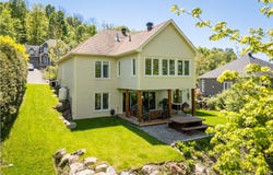 74 Rue de Verchères, Bromont, QC J2L 3E5