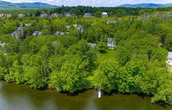 16 Ch. de la Baie-Cédar, Lac-Brome, QC J0E 1R0