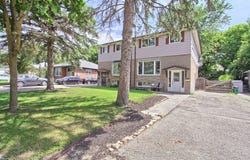 256 Penn Avenue, Newmarket, ON L3Y 2S6