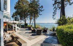 9055 Lochside Dr, North Saanich, BC V8L 1N1