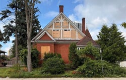 11 Irvin Street, Kitchener, ON N2H 1K6