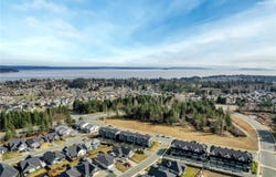 757 Salmonberry St, Campbell River, BC V9H 0G1