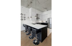 6363 Boul. St-Laurent 210, Montréal (Rosemont/La Petite-Patrie), QC H2S 3C3