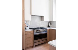 356 E 40th Avenue 2, Vancouver, BC V5W 1L9