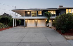 1873 San Juan Ave, Saanich, BC V8N 2J1