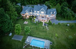 350 Rue des Lauriers, Bromont, QC J2L 0B7