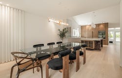 180 Av. Berkley, Saint-Lambert, QC J4P 3E1