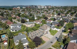 870 Rue Renoir, Brossard, QC J4X 2H4