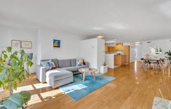 1803 Av. Glendale 302, Montréal (Outremont), QC H2V 1B4