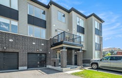 827 Kiniw Private, Manor Park - Cardinal Glen and Area, ON K1K 5A3