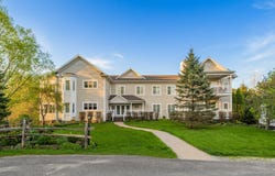 60 Rue Coldbrook 103, Lac-Brome, QC J0E 1V0