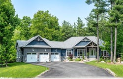 77 Mennill Drive, Minesing, ON L9X 0J2