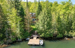 310 Ch. du Lac-des-Chats, Saint-Sauveur, QC J0R 1R1