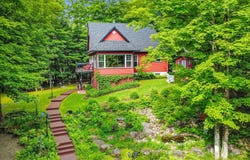 99 Ch. Boyer, Saint-Sauveur, QC J0R 1R7
