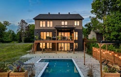 1795 Rue Montarville, Saint-Bruno-de-Montarville, QC J3V 3V2