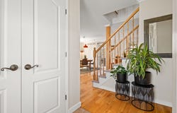 60 Rue des Soeurs-de-St-Joseph, Bromont, QC J2L 0E2