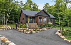 1230 Rue du Valais, Sainte-Adèle, QC J8B 1Y5
