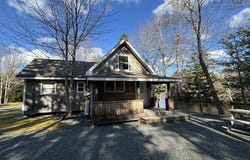 790 Depot Road, East Kemptville, NS B5A 5P4