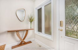 72 Hunters Glen Crescent, Hunt Club - South Keys and Area, ON K1T 3R1