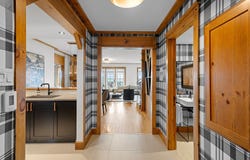 170 Ch. des Sous-Bois 10, Mont-Tremblant, QC J8E 3M1