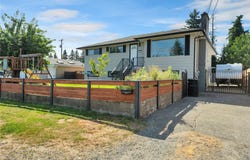521 6th Ave, Campbell River, BC V9W 3Z6