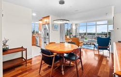 21 Dallas Rd 410, Victoria, BC V8V 4Z9