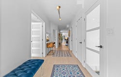 265 Av. Laurier O., Montréal (Le Plateau-Mont-Royal), QC H2V 2K1