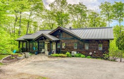 405 Allée Paisible, Mont-Tremblant, QC J8E 0E9