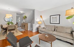 15233 34 Avenue 34, Surrey, BC V3Z 2T7