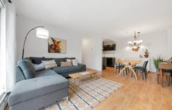 809 W 16th Street 301, North Vancouver, BC V7P 1R2