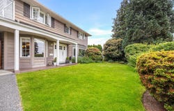 3368 Calder Avenue, North Vancouver, BC V7N 3R7
