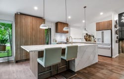 505 Rue Iberville, Mont-Saint-Hilaire, QC J3H 2V9