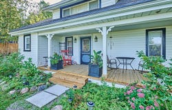 5907/5901 Lakeshore Road, Whitchurch-Stouffville, ON L4A 2Y9