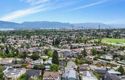 2912 W 27th Avenue, Vancouver, BC V6L 1W3