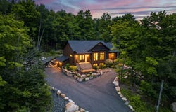 1230 Rue du Valais, Sainte-Adèle, QC J8B 1Y5