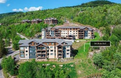 115 Ch. des Sous-Bois 305, Mont-Tremblant, QC J8E 3M1
