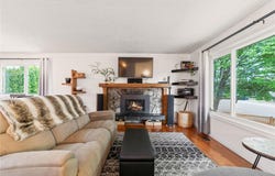 1064 Verdier Ave, Central Saanich, BC V8M 1E6