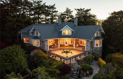 305 Denison Rd, Oak Bay, BC V8S 4K2