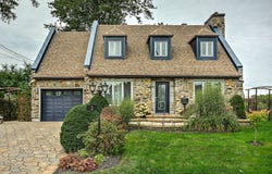 3 Rue Bertrand, Laval (Sainte-Rose), QC H7L 3G6