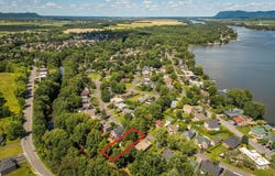 Rue des Cèdres, Chambly, QC J3L 1C3